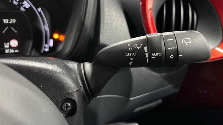 Toyota Aygo X 1.0 VVT-i Edge 5dr Petrol Hatchback